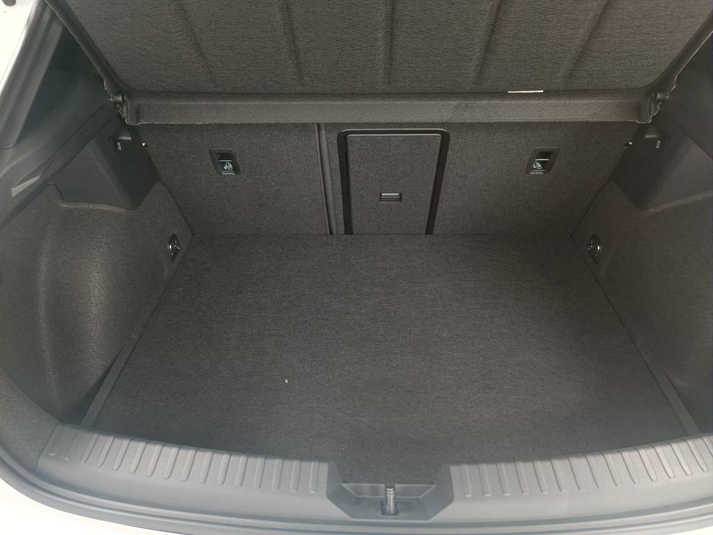 SEAT León 1.5 TSI e-Hybrid FR XM DSG 150 kW (204 CV) - 6