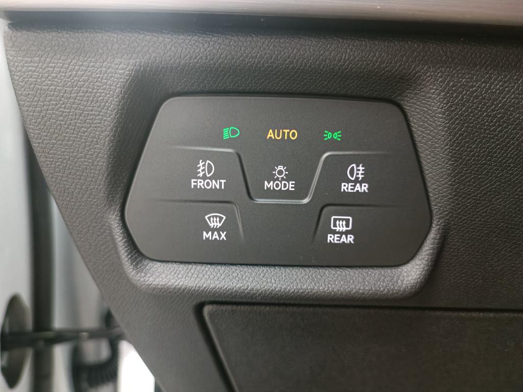 SEAT León 1.5 TSI e-Hybrid FR XM DSG 150 kW (204 CV) - 9