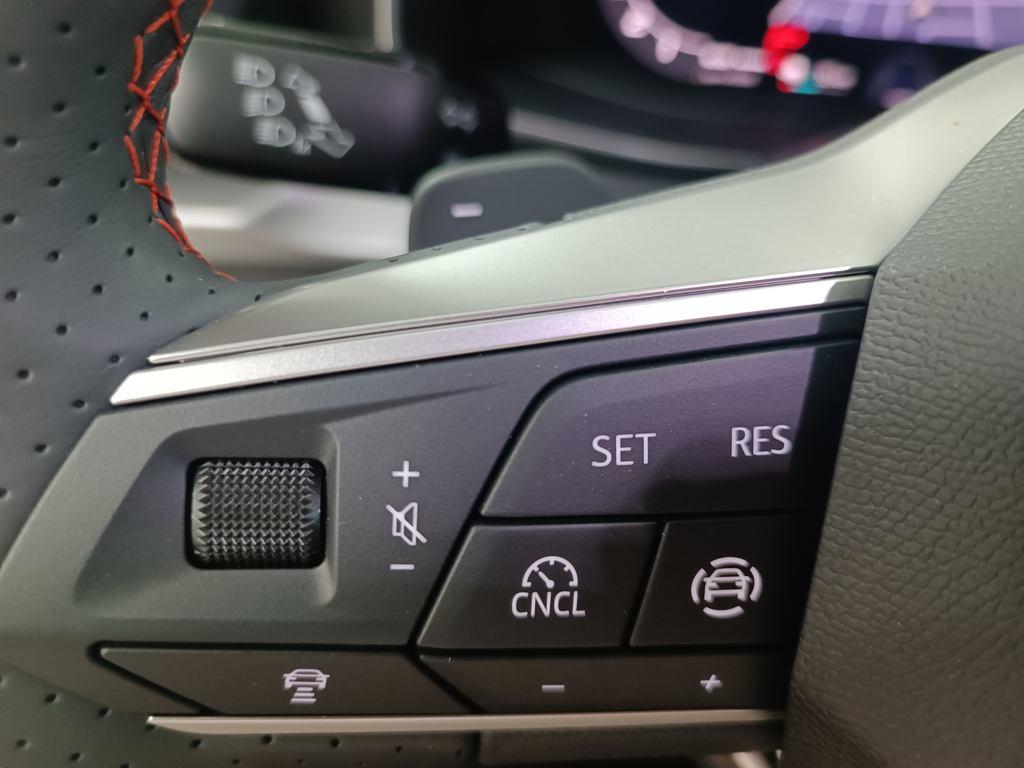 SEAT León 1.5 TSI e-Hybrid FR XM DSG 150 kW (204 CV) - 10