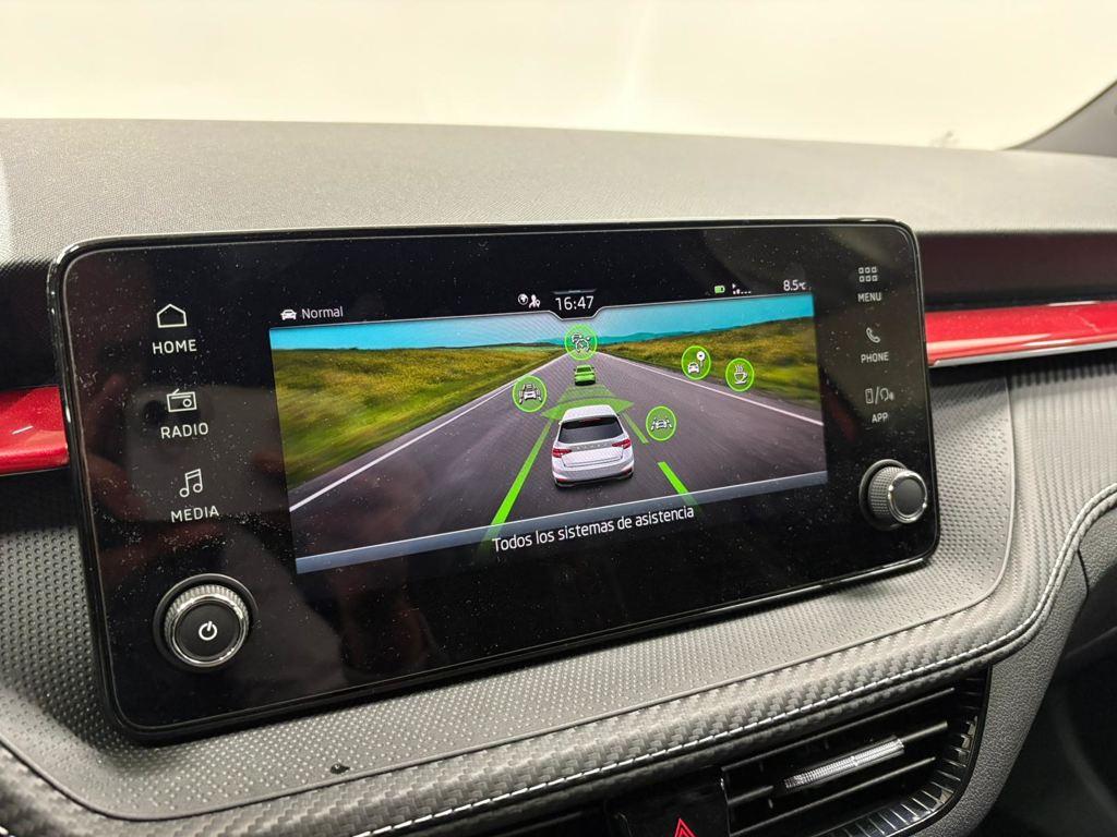 Skoda Fabia 1.5 TSI Monte Carlo DSG 110 kW (150 CV) - 9