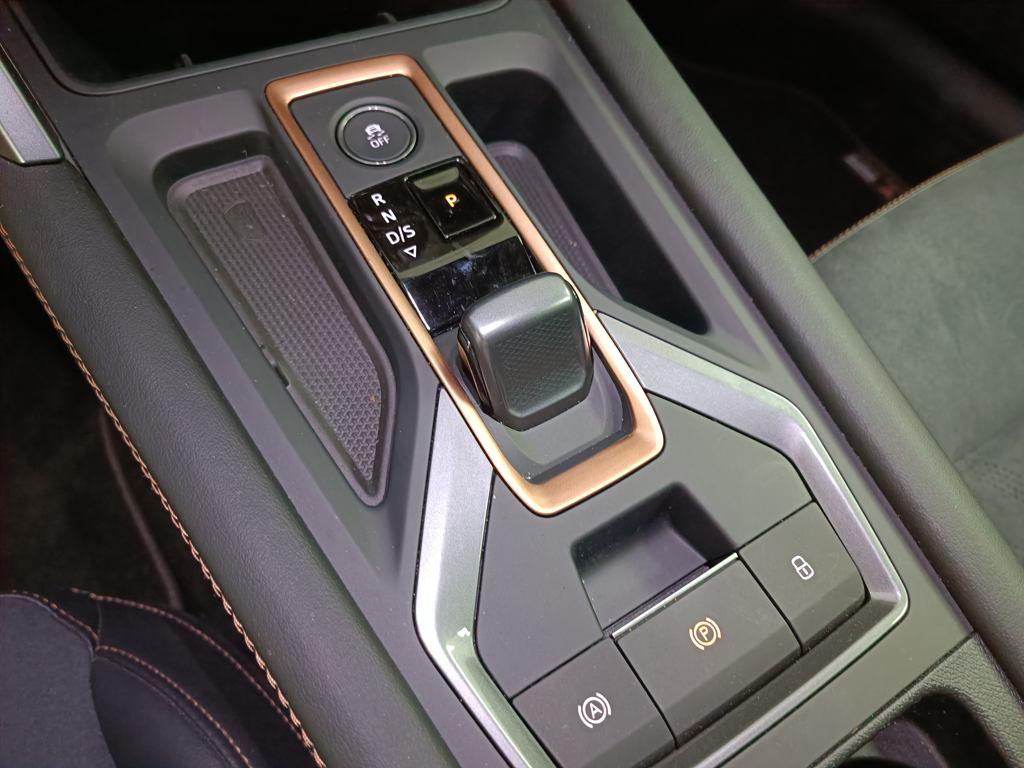 CUPRA Leon Sportstourer 1.5 TSI e-Hybrid VZ DSG 200 kW (272 CV) - 17