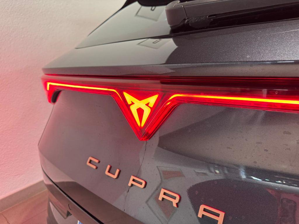 CUPRA Leon Sportstourer 1.5 eTSI DSG 110 kW (150 CV) - 8