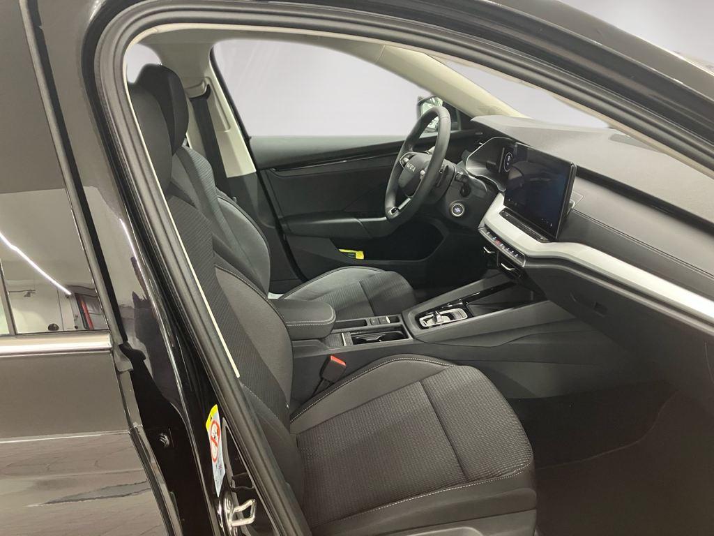 Skoda Octavia 1.5 TSI m-HEV Selection DSG 85 kW (116 CV) - 4