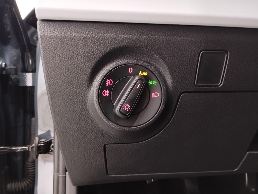 SEAT Ibiza 1.0 MPI S&S Style XM 59 kW (80 CV) - 9