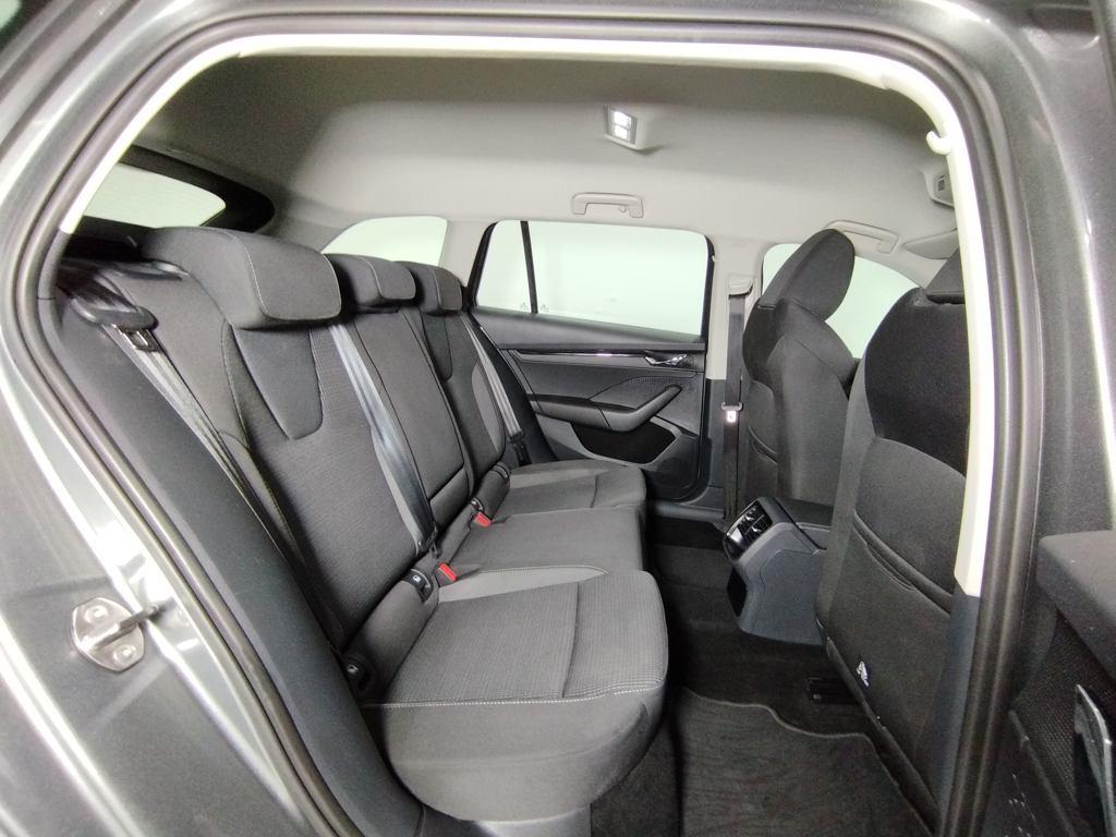 Skoda Octavia Combi 2.0 TDI Ambition Plus 85 kW (115 CV) - 5