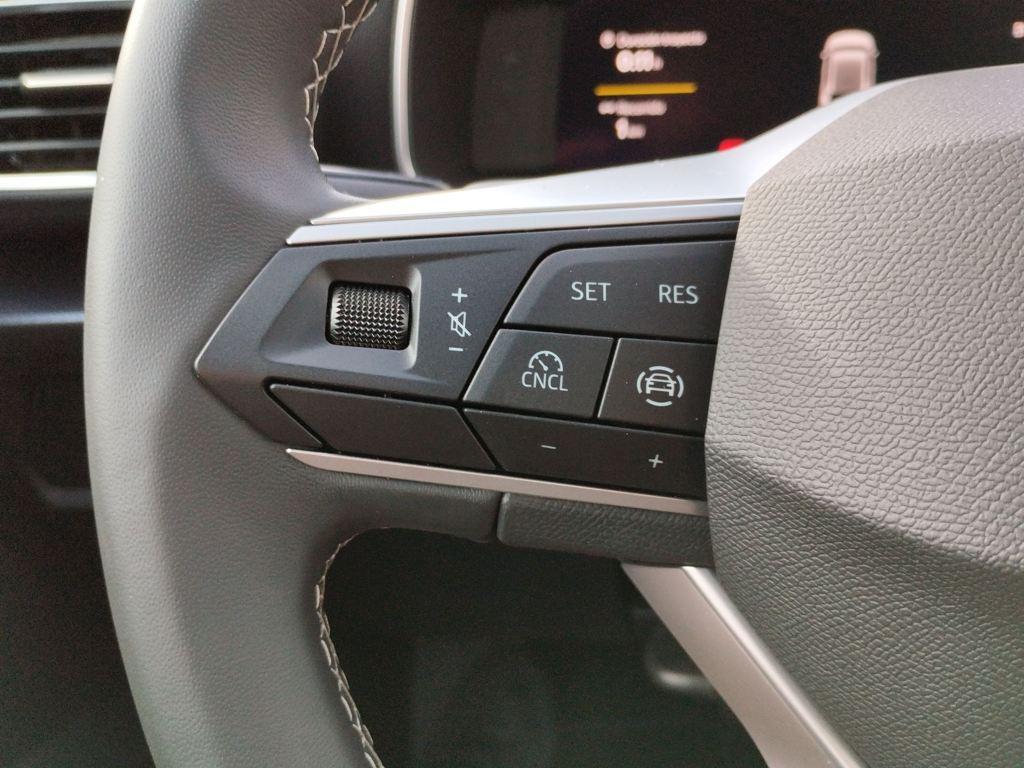 SEAT León 1.5 eTSI Style 25 Aniversario DSG 85 kW (116 CV) - 8