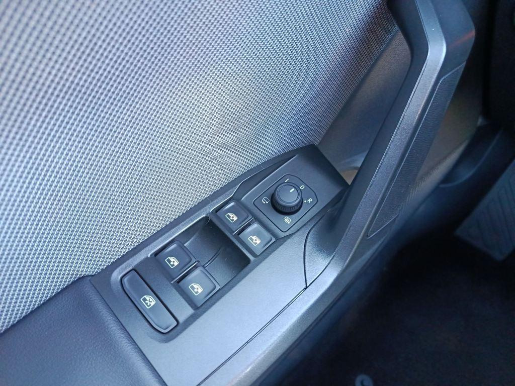 SEAT León 1.5 TSI S&S Style XS 85 kW (116 CV) - 10