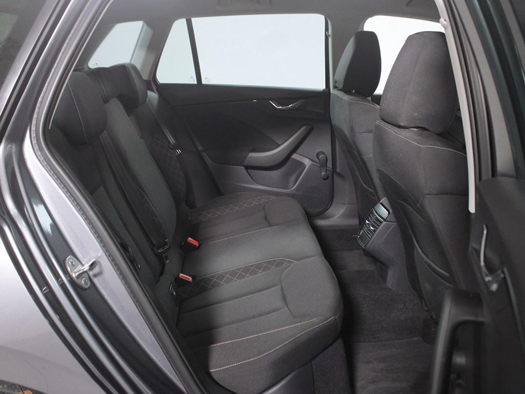 Skoda Kamiq 1.0 TSI Emotion 81 kW (110 CV) - 5