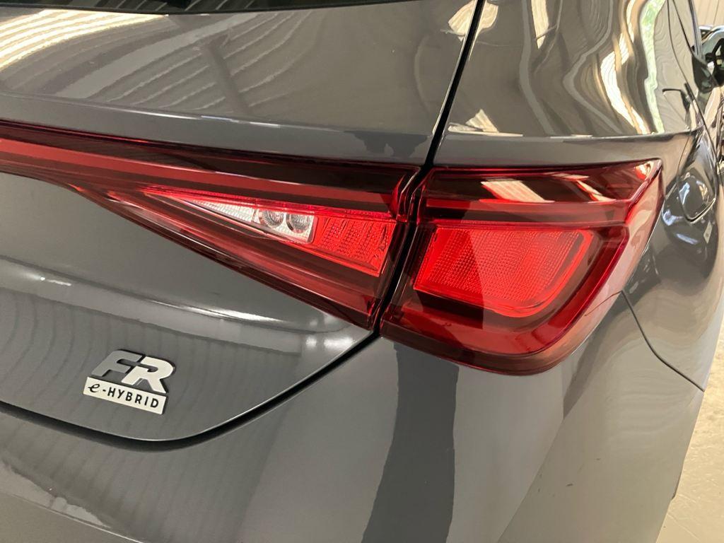 SEAT León 1.5 TSI e-Hybrid FR XM DSG 150 kW (204 CV) - 17