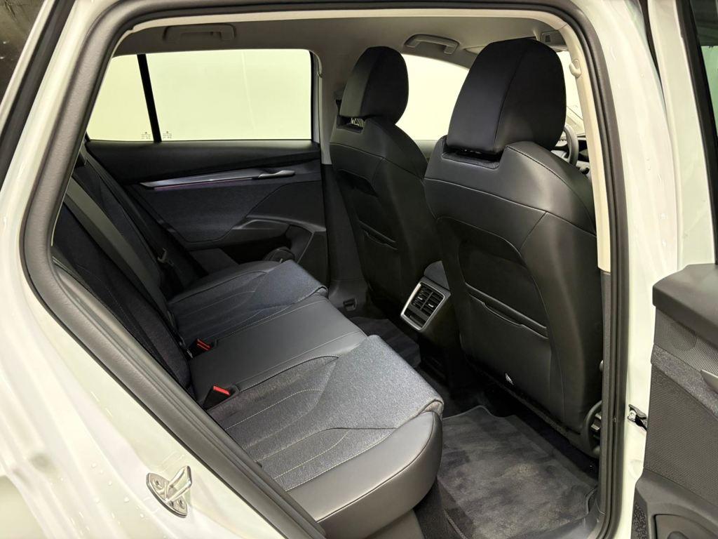 Skoda Elroq 85 82 kWh 210 kW (286 CV) - 5