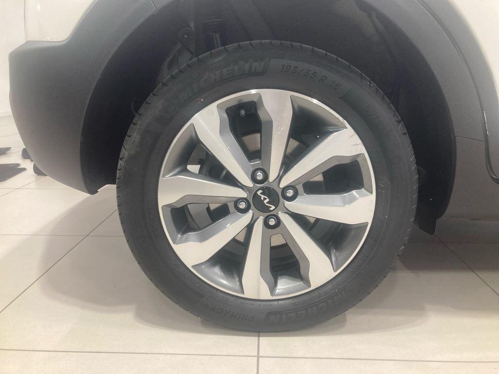 Kia Stonic 1.0 T-GDi MHEV Drive iMT 74 kW (100 CV) - 7