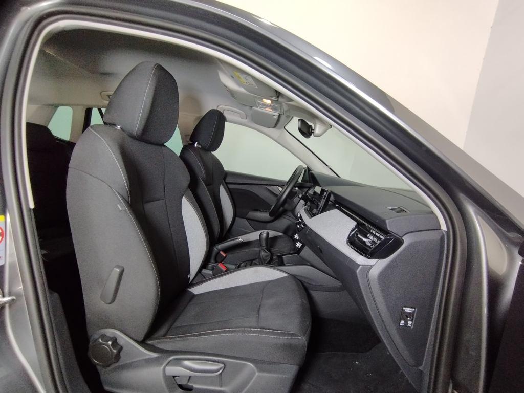 Skoda Kamiq 1.0 TSI Selection 85 kW (115 CV) - 4