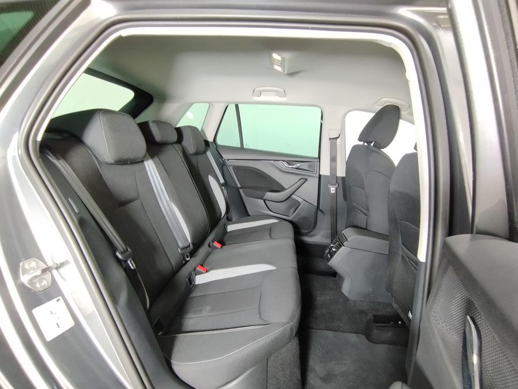 Skoda Kamiq 1.0 TSI Selection 85 kW (115 CV) - 5