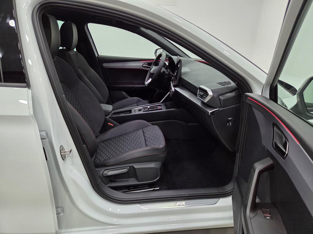 SEAT León 1.5 TSI e-Hybrid FR XM DSG 150 kW (204 CV) - 4