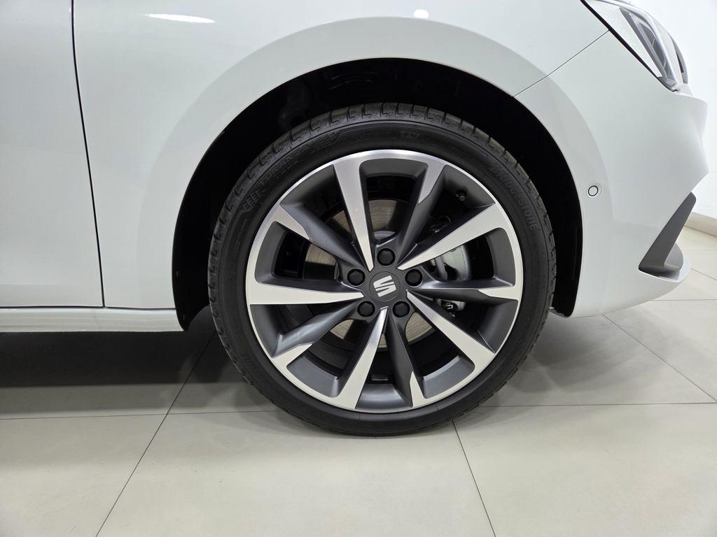 SEAT León 1.5 TSI e-Hybrid FR XM DSG 150 kW (204 CV) - 7