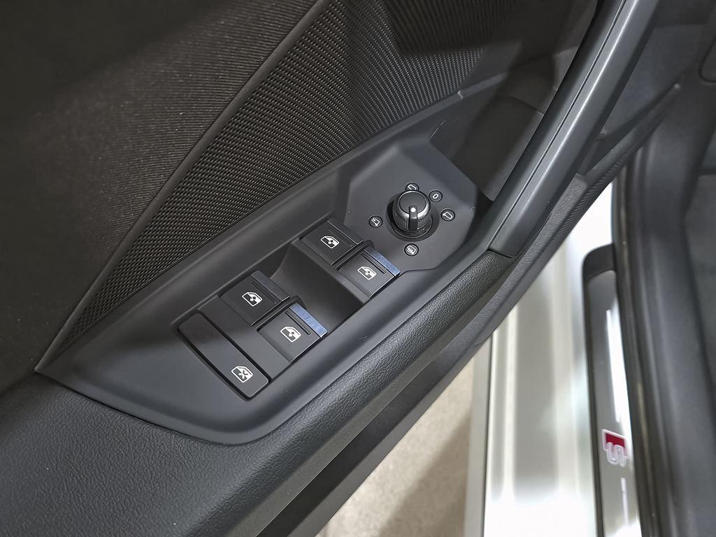 Audi A3 Sportback S line 35 TFSI 110 kW (150 CV) - 8