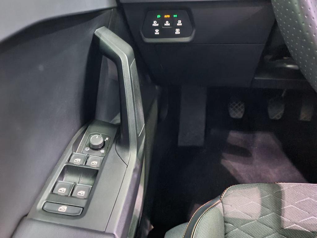 SEAT León 1.5 TSI S&S FR 25 Aniversario 85 kW (116 CV) - 11