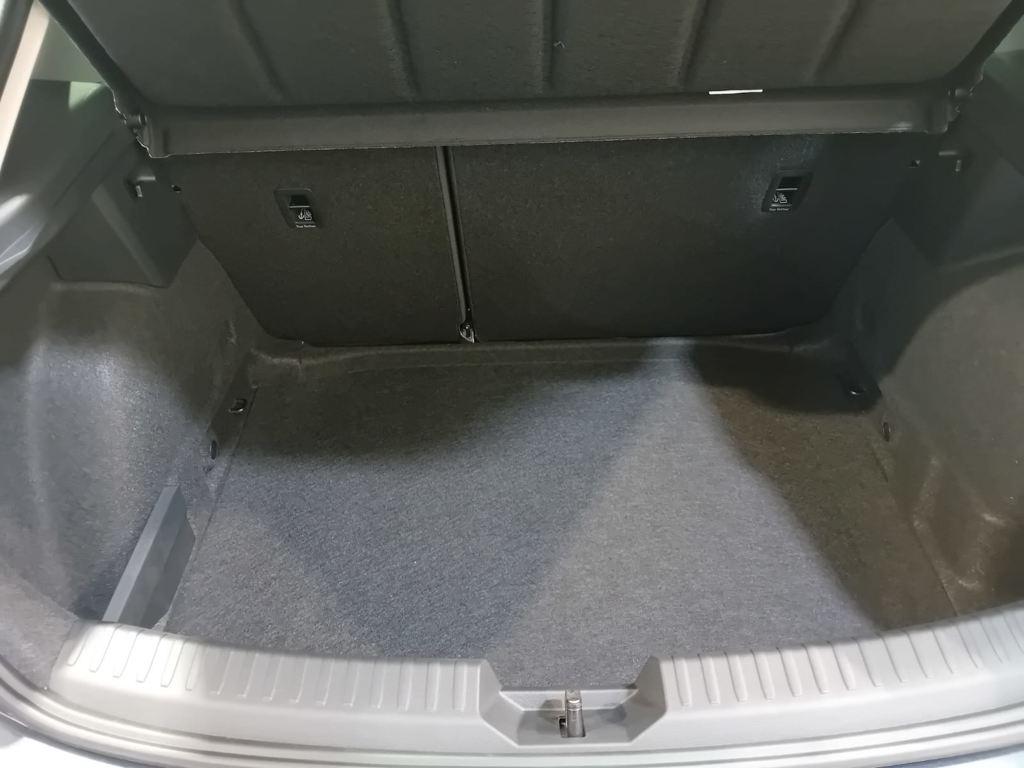 SEAT León 1.5 eTSI Style 25 Aniversario DSG 85 kW (116 CV) - 6