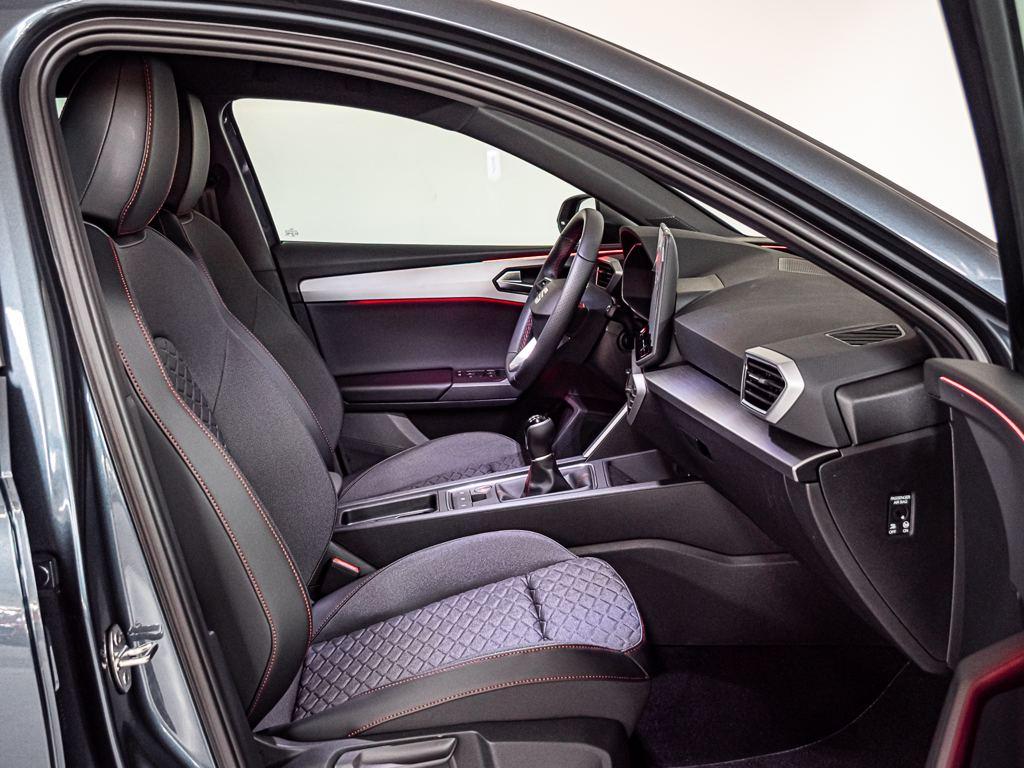 SEAT León 1.5 TSI S&S FR Special Edition 85 kW (116 CV) - 4