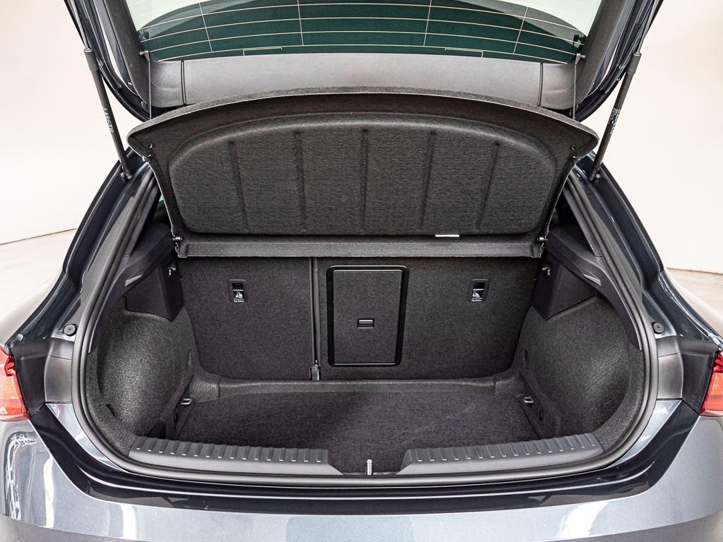 SEAT León 1.5 TSI S&S FR Special Edition 85 kW (116 CV) - 6