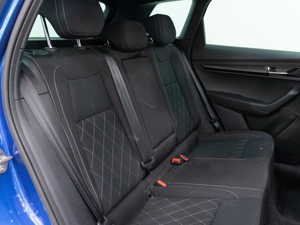 Skoda Karoq 1.5 TSI ACT Sportline DSG 110 kW (150 CV) - 5