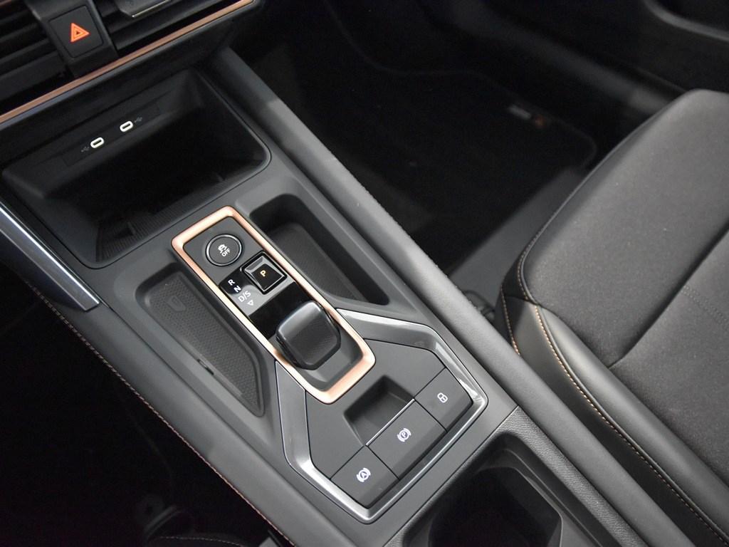 CUPRA León 1.5 eTSI DSG 110 kW (150 CV) - 10