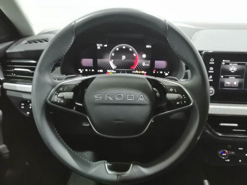 Skoda Scala 1.0 TSI Selection DSG 85 kW (115 CV) - 8