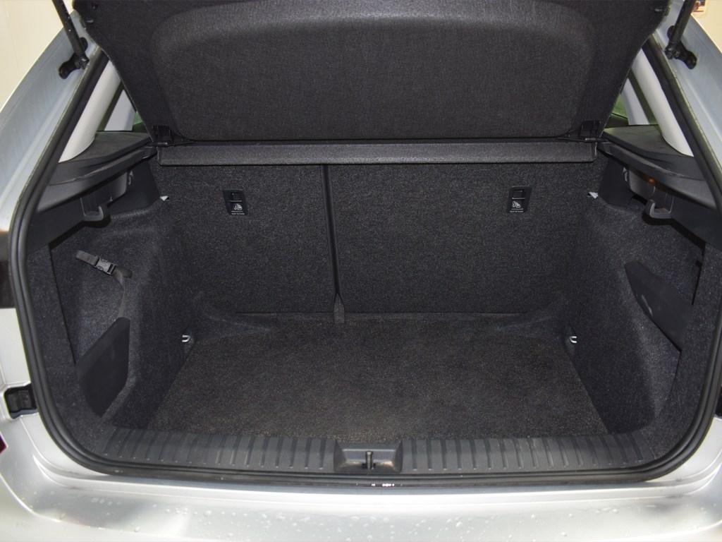 Skoda Kamiq 1.0 TSI Selection DSG 85 kW (115 CV) - 6