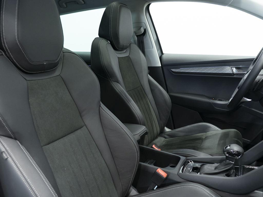 Skoda Karoq 1.5 TSI ACT Design DSG 110 kW (150 CV) - 4