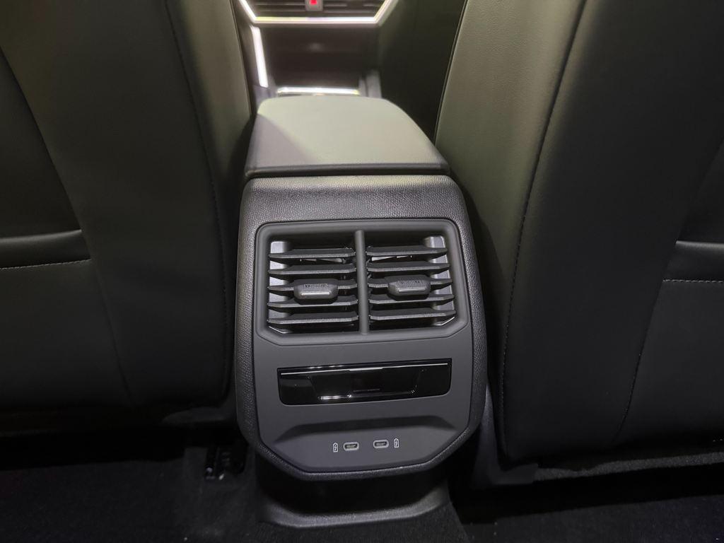 SEAT León 1.5 TSI e-Hybrid FR XM DSG 150 kW (204 CV) - 10