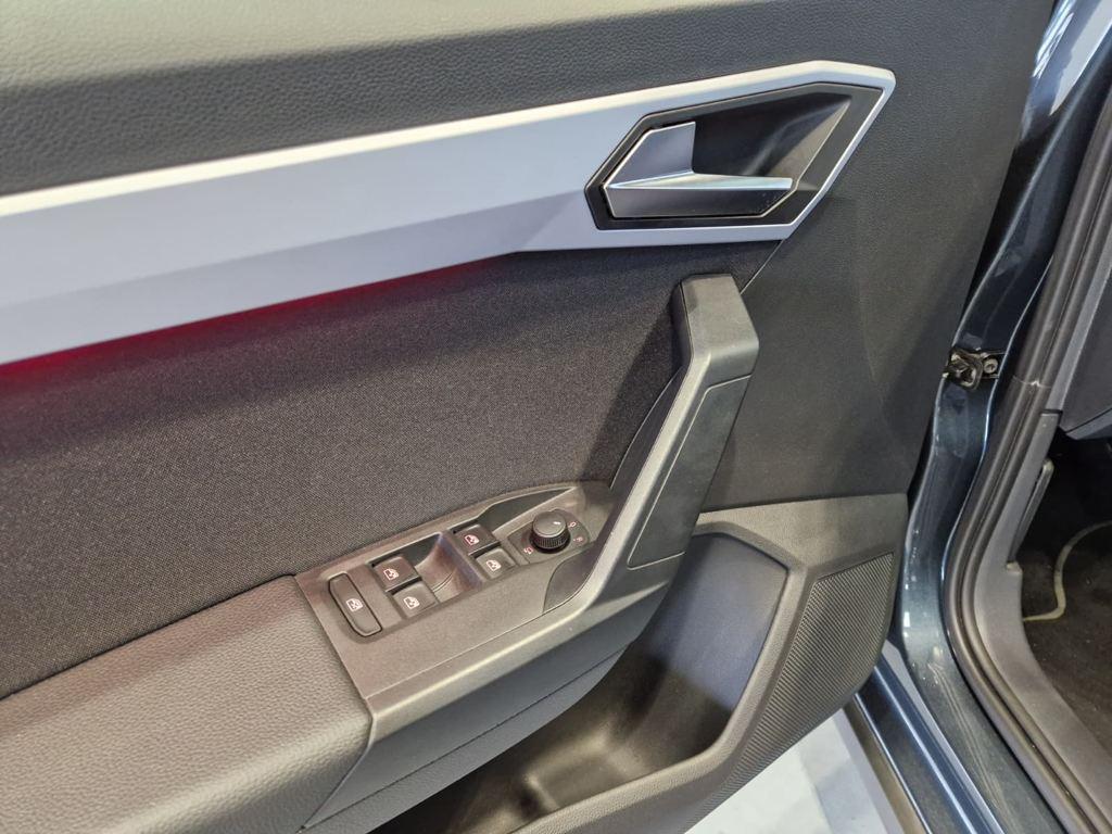 SEAT Arona 1.0 TSI FR XM 85 kW (115 CV) - 10