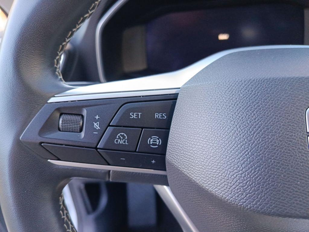 SEAT León 1.5 TSI S&S Style 25 Aniversario 85 kW (116 CV) - 8