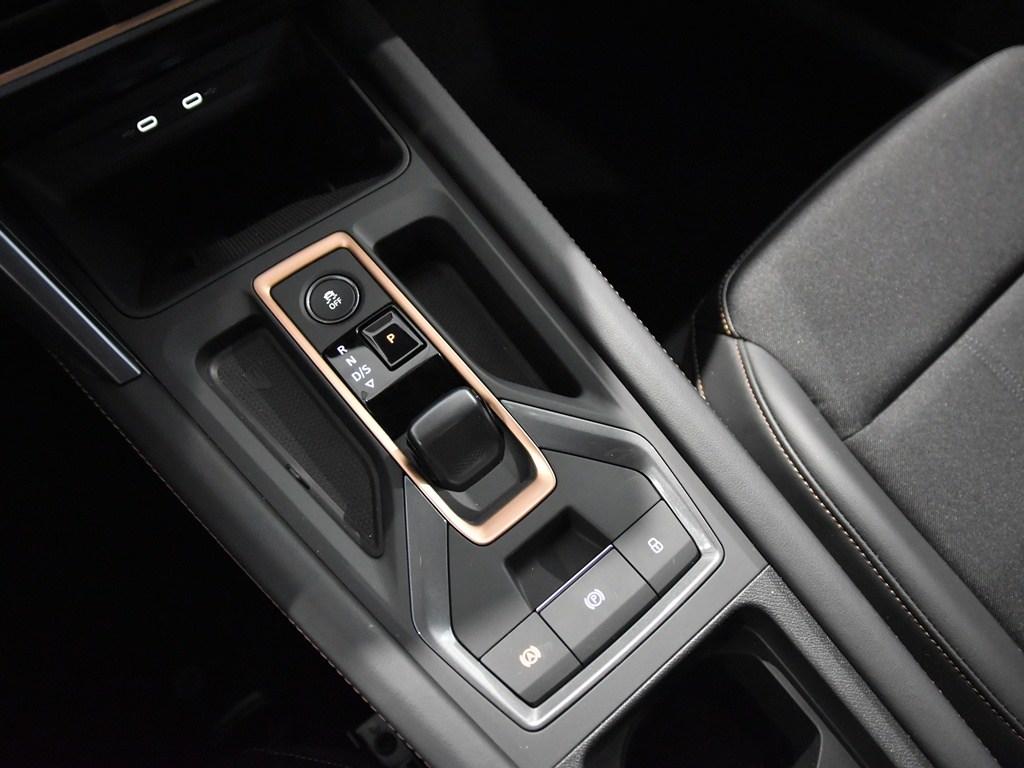 CUPRA León 1.5 eTSI DSG 110 kW (150 CV) - 11