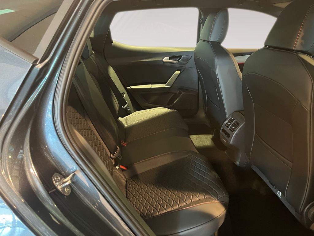 SEAT León 1.5 TSI e-Hybrid FR XM DSG 150 kW (204 CV) - 5