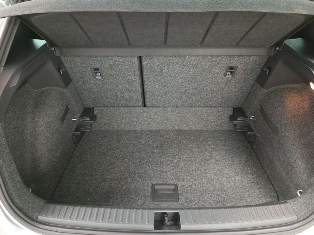 SEAT Arona 1.0 TSI S&S Xperience XS 81 kW (110 CV) - 6