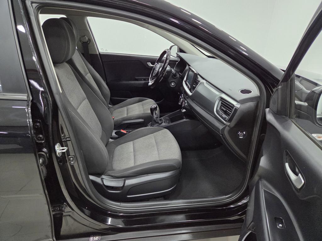 Kia Stonic 1.0 T-GDi Eco-Dynamic Concept 74 kW (100 CV) - 4