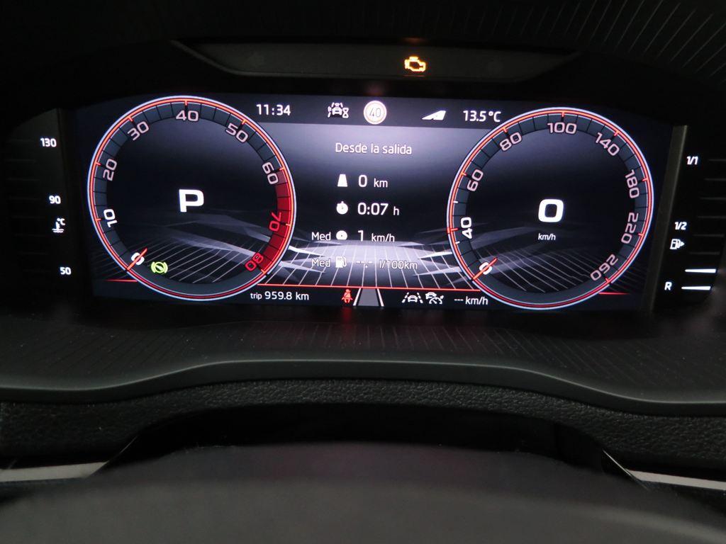 Skoda Karoq 1.5 TSI ACT Sportline DSG 110 kW (150 CV) - 10