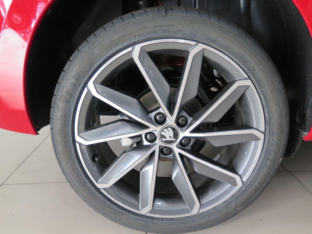 Skoda Kamiq 1.0 TSI Plus DSG 85 kW (115 CV) - 7