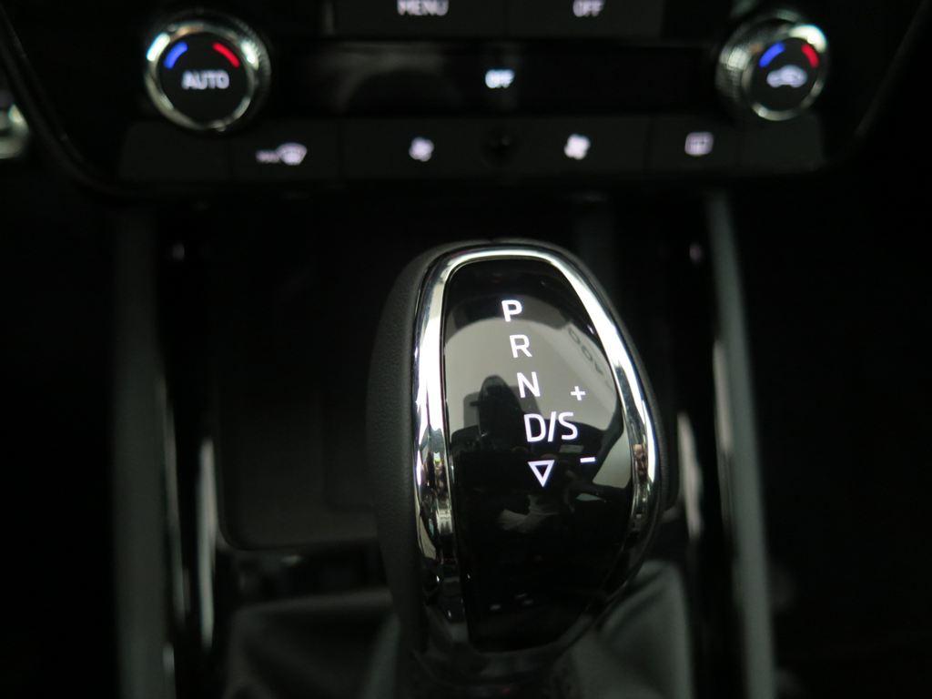 Skoda Kamiq 1.0 TSI Plus DSG 85 kW (115 CV) - 10