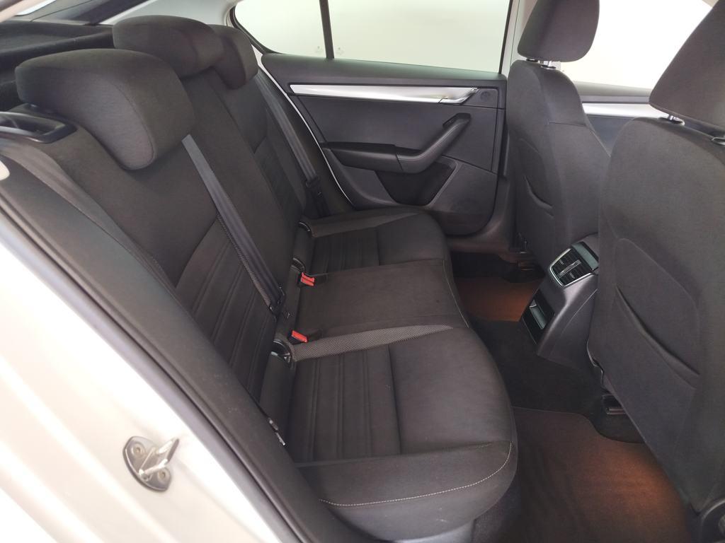 Skoda Octavia 1.6 TDI Ambition 85 kW (115 CV) - 5