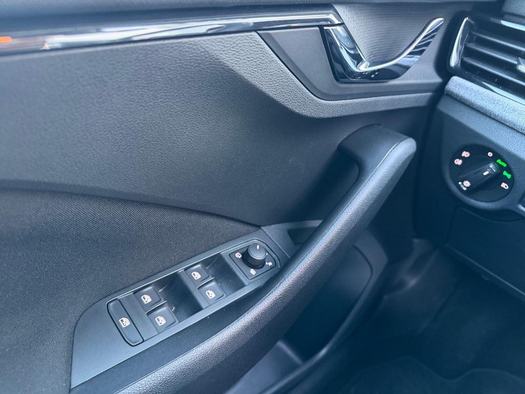 Skoda Kamiq 1.0 TSI Selection DSG 85 kW (115 CV) - 16