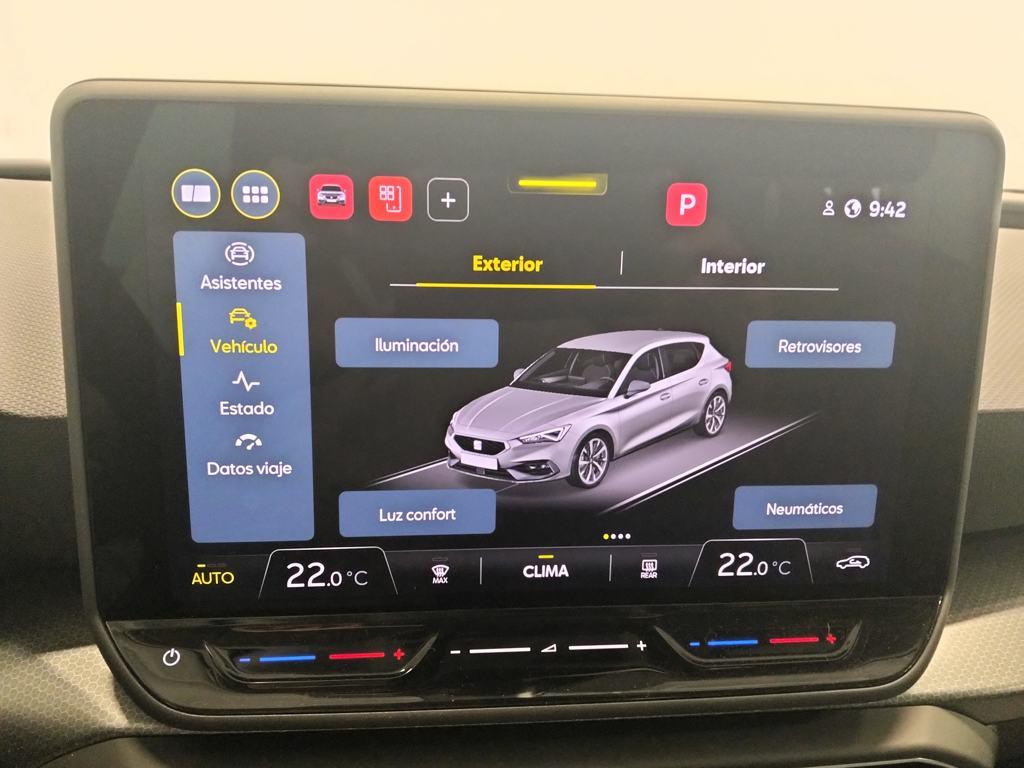 SEAT León 1.5 eTSI Style 25 Aniversario DSG 85 kW (116 CV) - 10