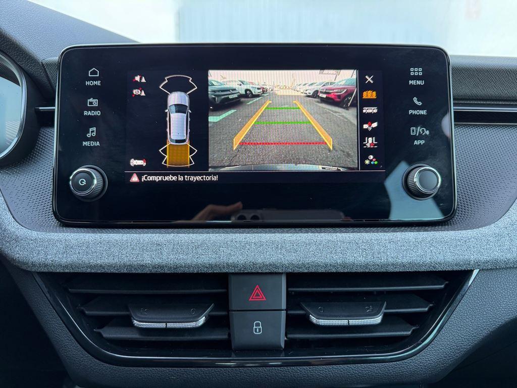 Skoda Kamiq 1.0 TSI Selection DSG 85 kW (115 CV) - 12