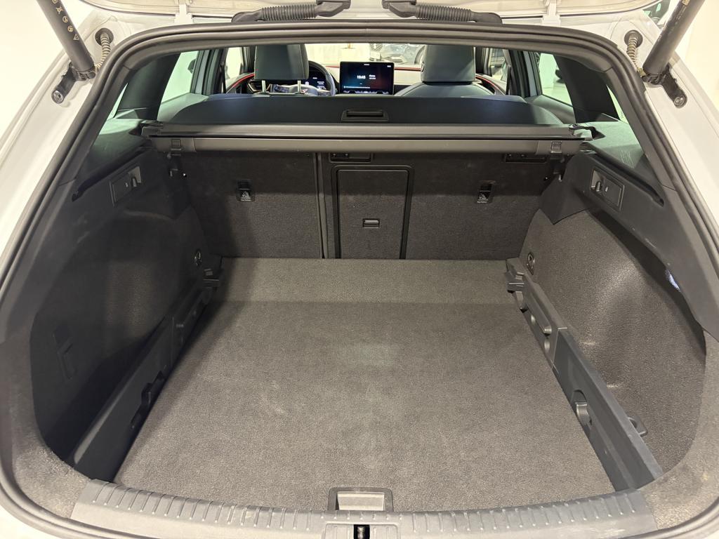 CUPRA Leon Sportstourer 1.5 eTSI DSG 110 kW (150 CV) - 6