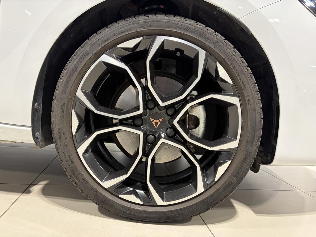 CUPRA Leon Sportstourer 1.5 eTSI DSG 110 kW (150 CV) - 7