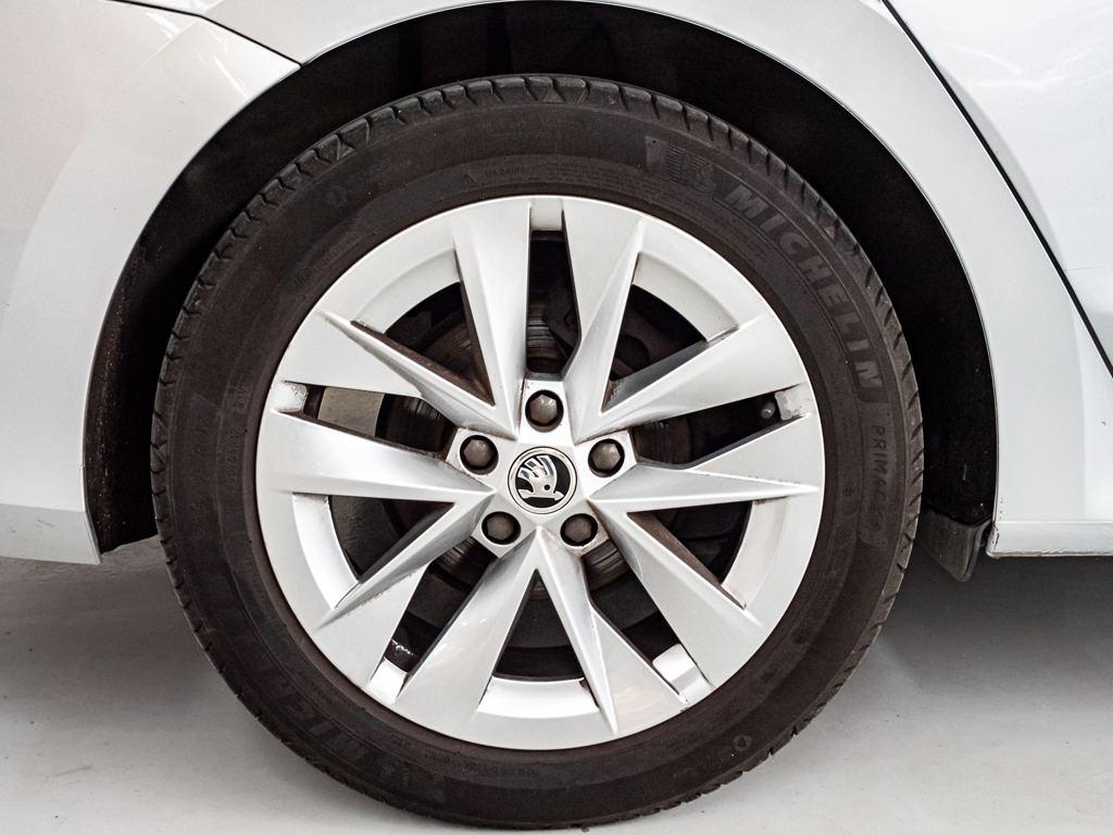 Skoda Octavia Combi 1.5 TSI Ambition 110 kW (150 CV) - 7