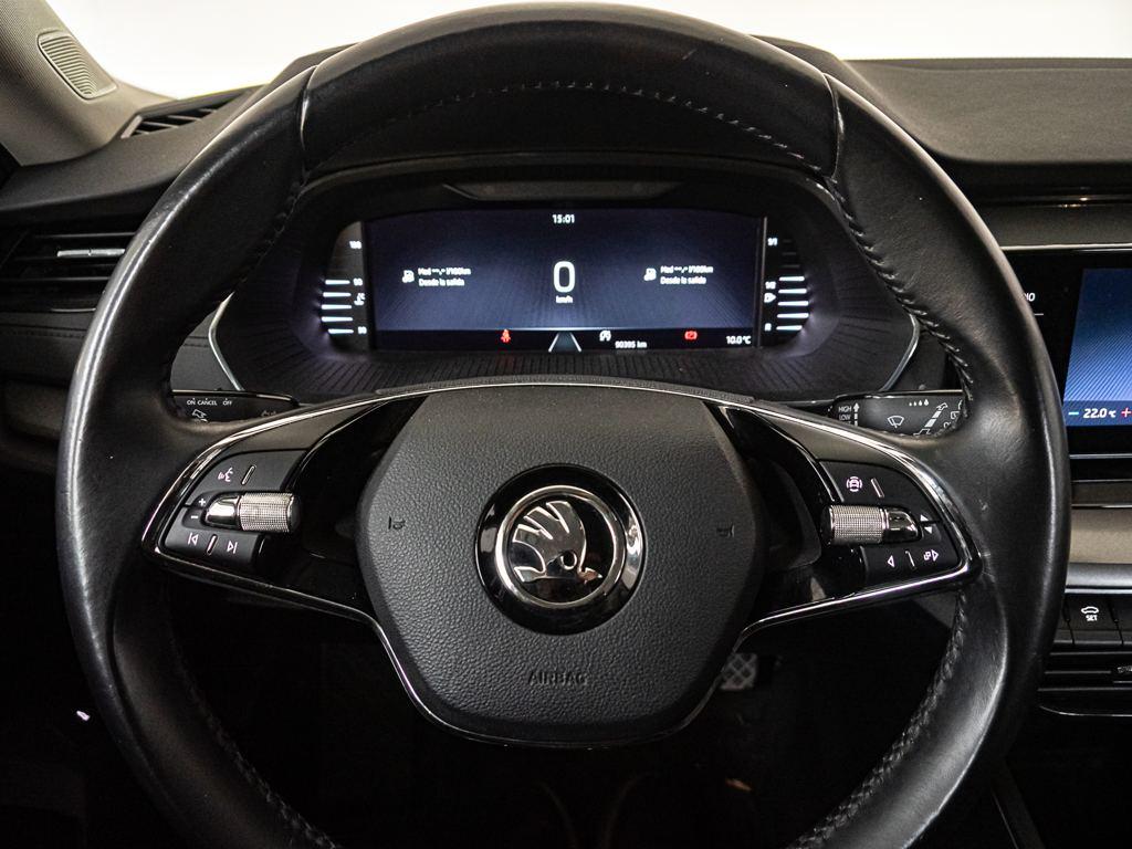 Skoda Octavia Combi 1.5 TSI Ambition 110 kW (150 CV) - 9