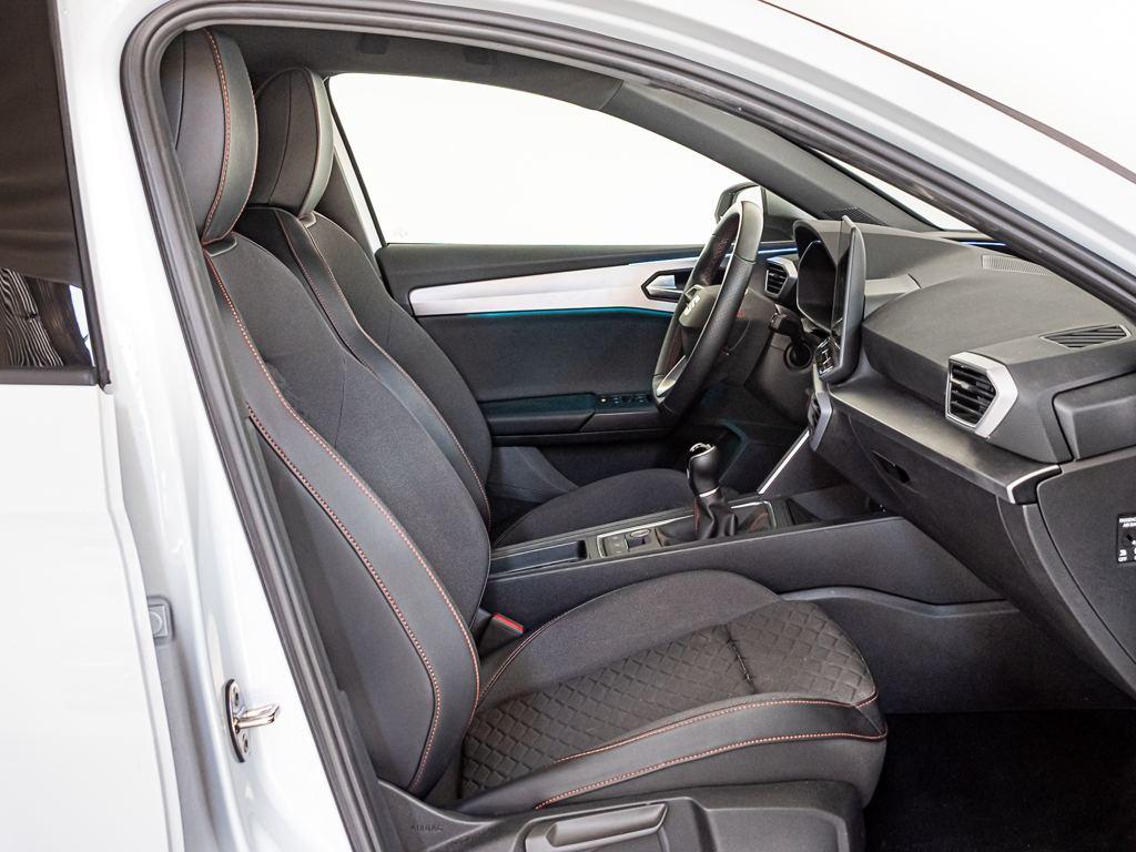 SEAT León 1.5 TSI S&S FR 25 Aniversario 85 kW (116 CV) - 4