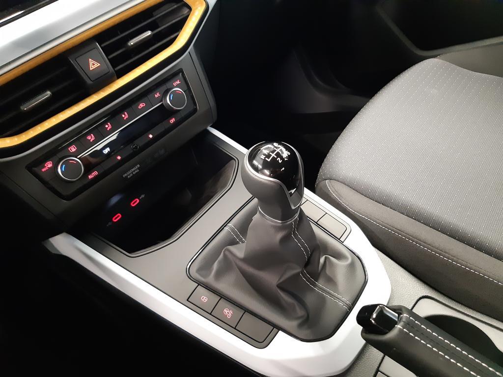 SEAT Arona 1.0 TSI Style XM 85 kW (115 CV) - 16