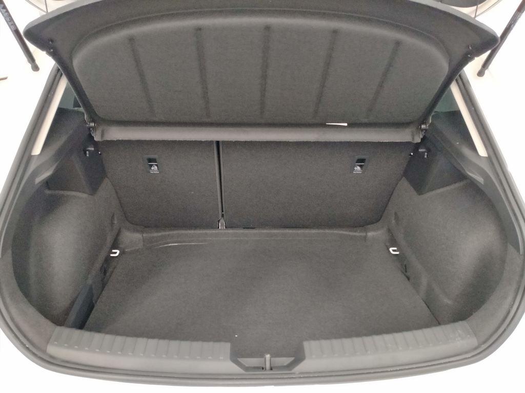 SEAT León 1.5 eTSI Style 25 Aniversario DSG 85 kW (116 CV) - 6